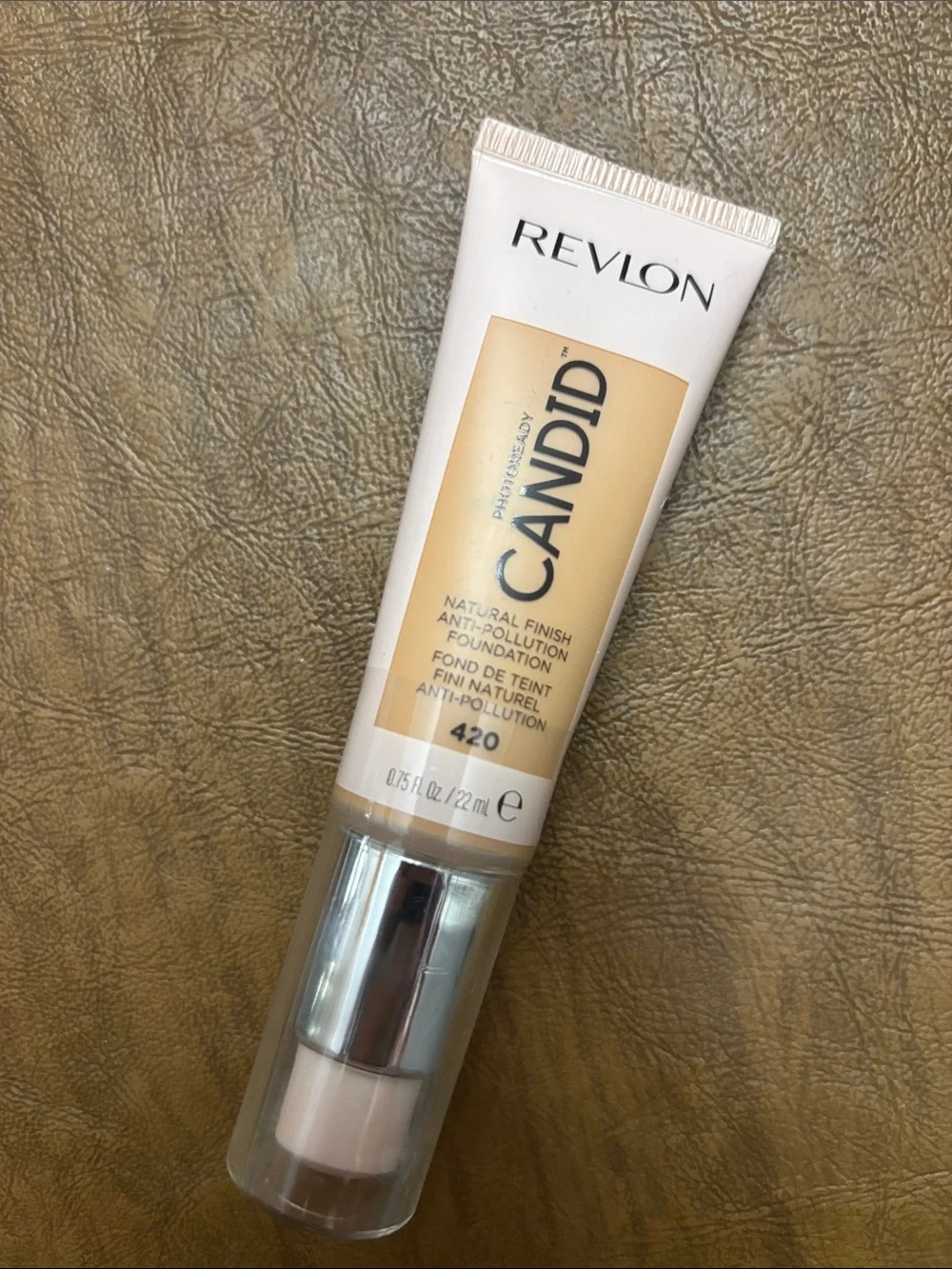 Revlon Candid Natural Finish Foundation - Sun Beige 420